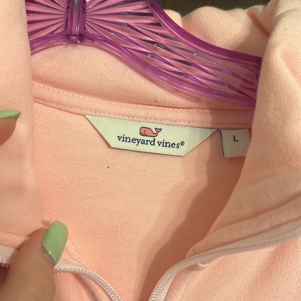 Vineyard Vines pullover - Picture 3 of 4